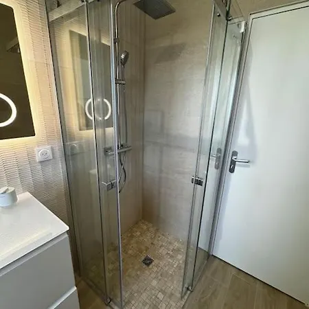 Maison De לה טיש