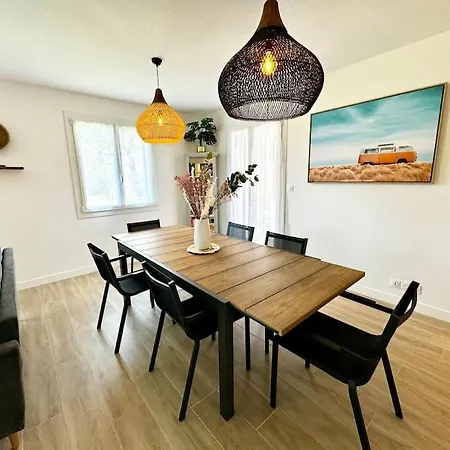 Maison De * לה טיש